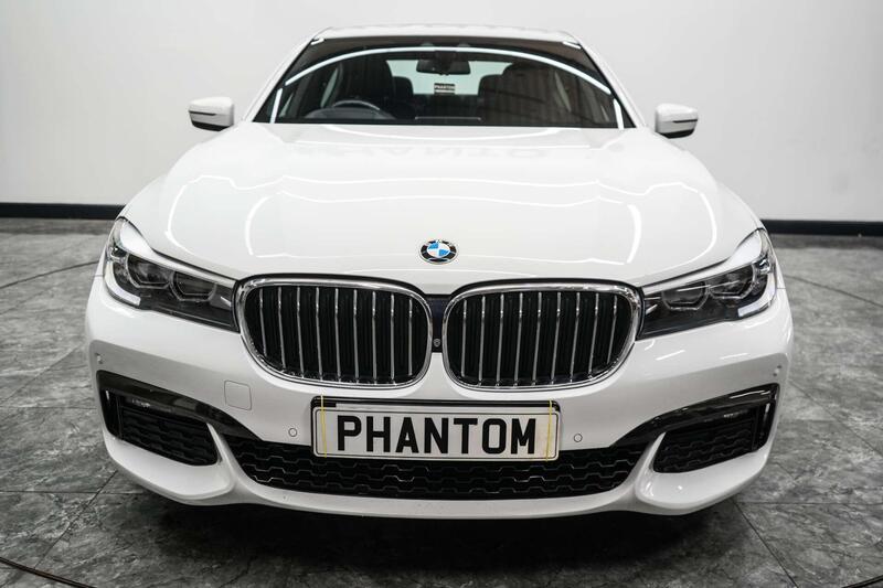 BMW 7 Series view 5