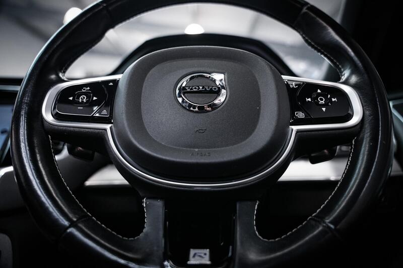 Volvo XC90 view 7