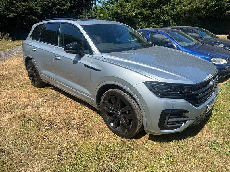 Volkswagen Touareg main image