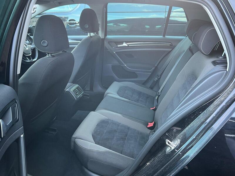 Volkswagen Golf view 7
