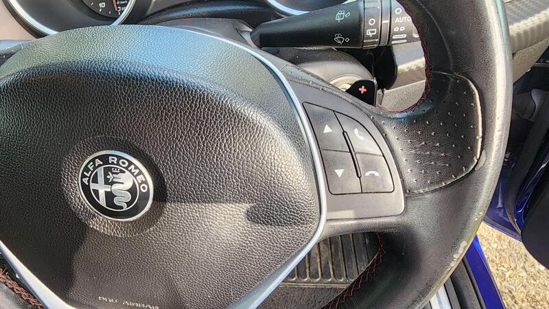 2017 Alfa Romeo Giulietta — photo 35