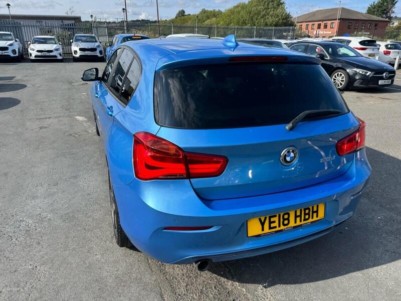 BMW 1 Series view 6