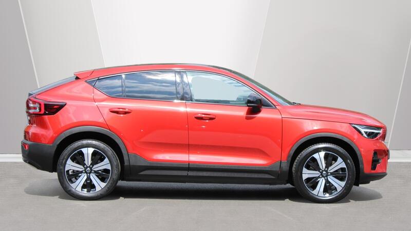 Volvo C40 view 3