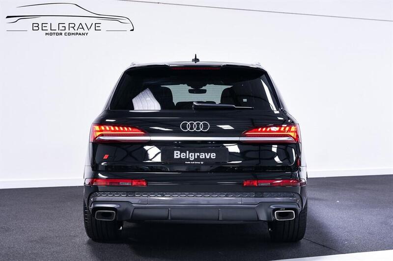 Audi Audi Q7 view 6