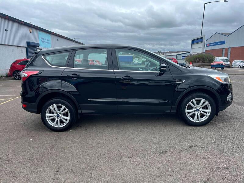 Ford Kuga view 4