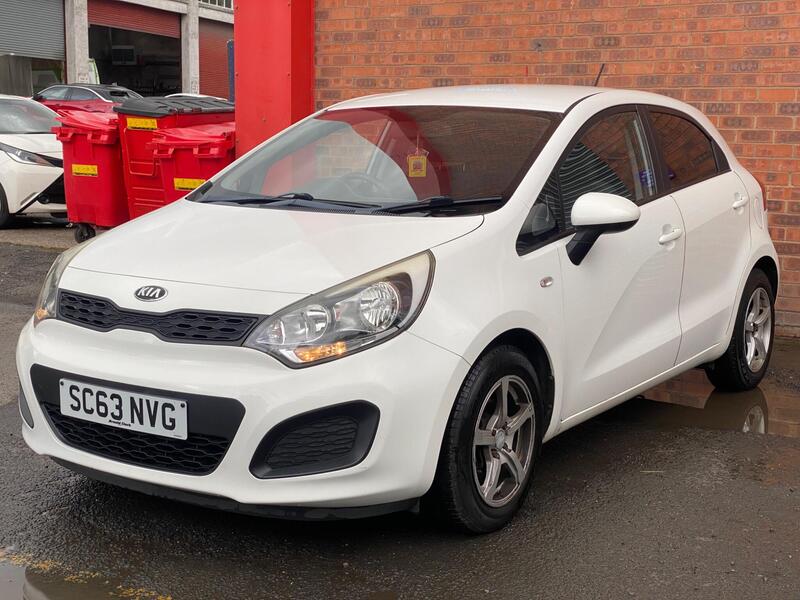 Kia Rio view 2
