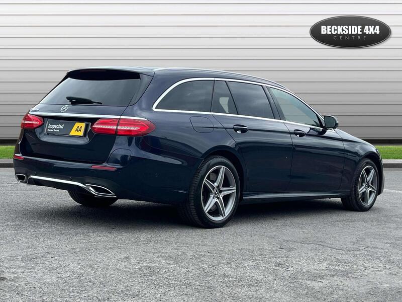 Mercedes-Benz E Class view 3