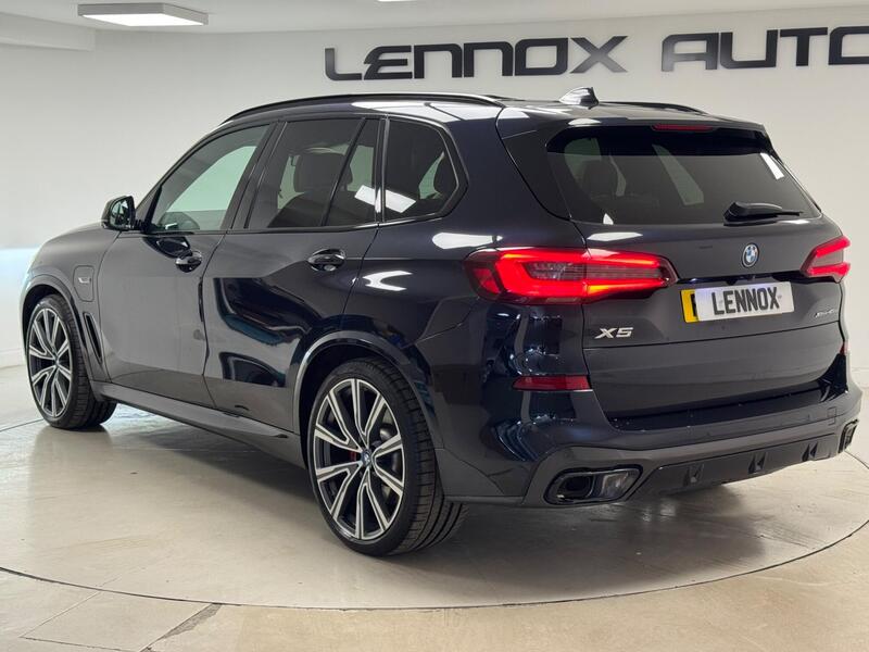 BMW X5 BMW X5 view 4