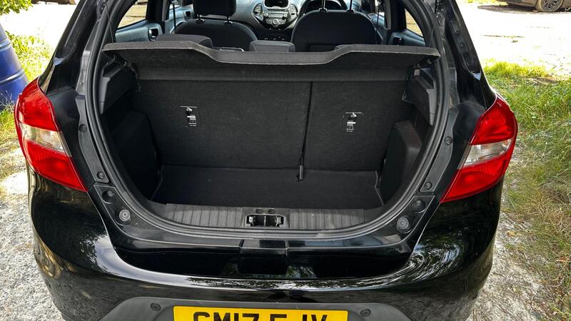 2017 Ford Ka+ — photo 33