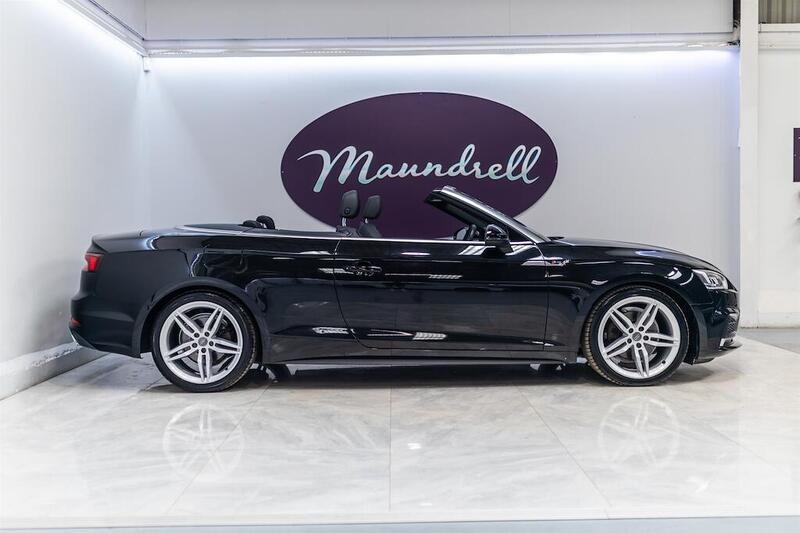 Audi A5 Cabriolet view 2