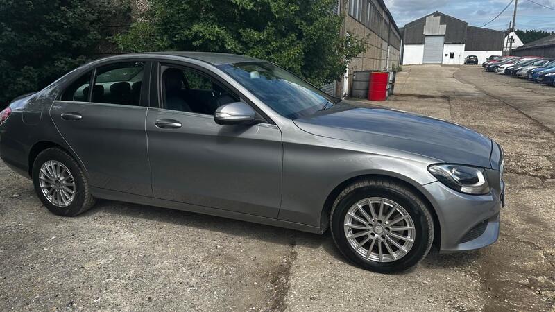 2015 Mercedes-Benz C Class — photo 23