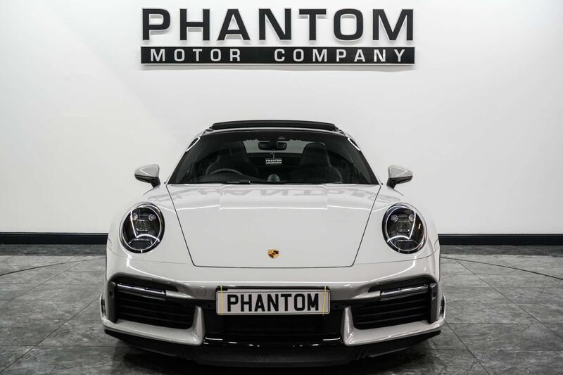 Porsche 911 view 2