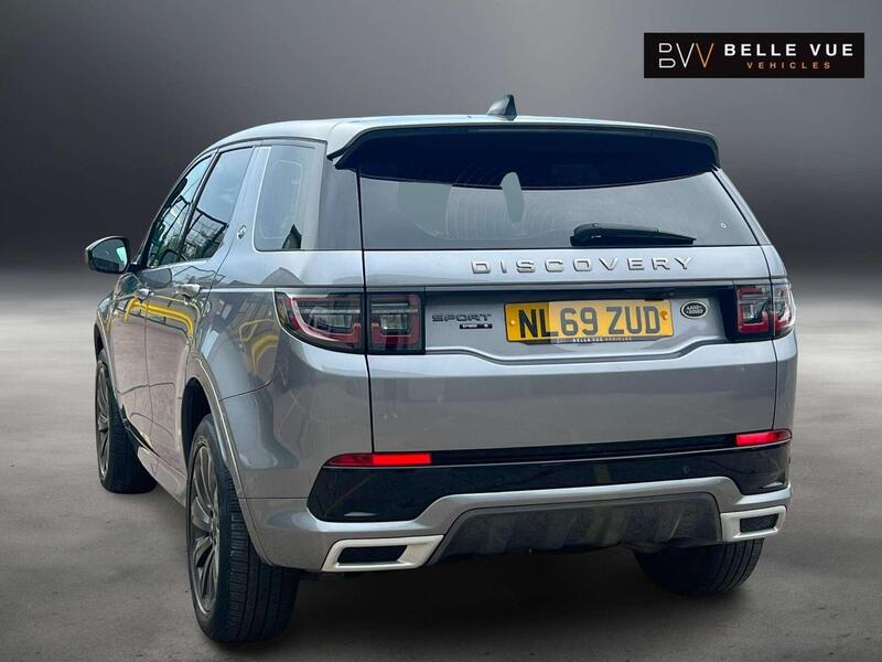 Land Rover Discovery Sport view 4