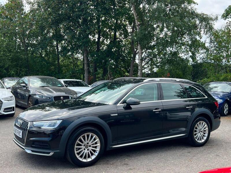 Audi A4 Allroad view 2