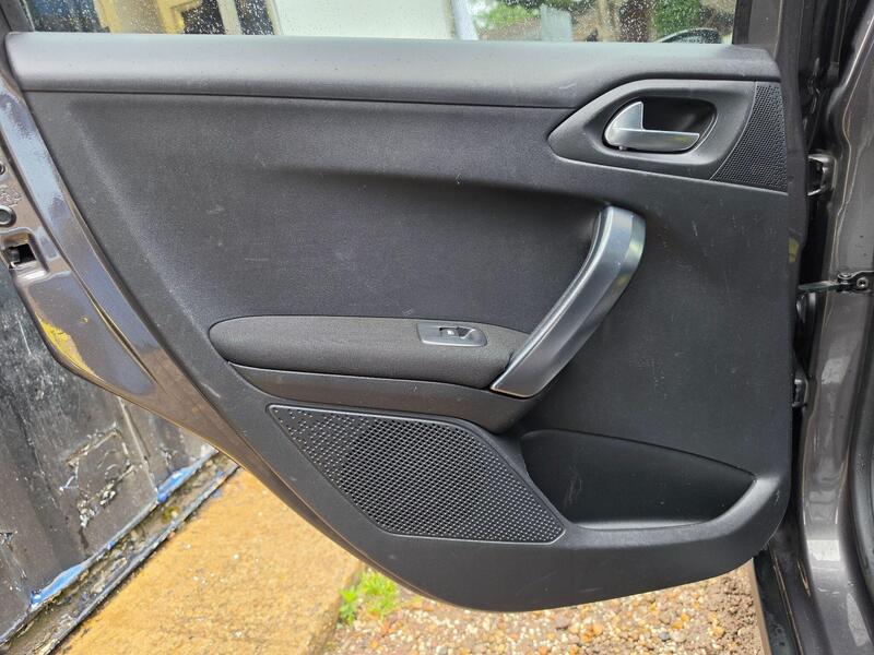 Peugeot 2008 1.2 PureTech GPF Allure Euro 6 (s/s) 5dr thumbnail 18