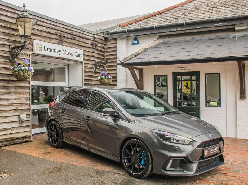 Ford Focus view 2