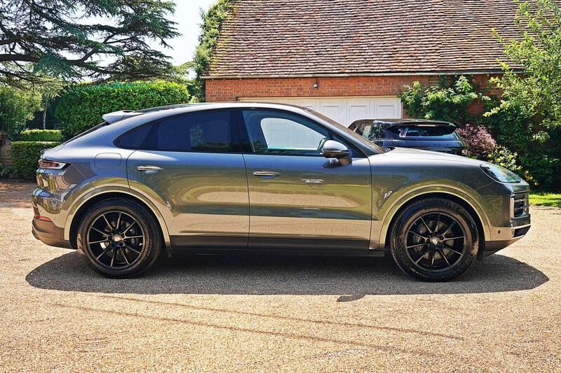 Porsche Cayenne view 7
