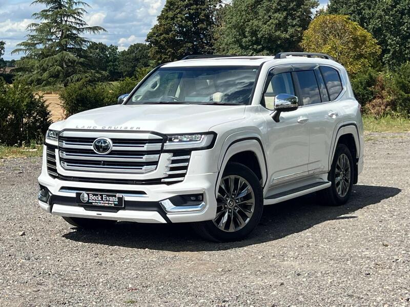 Toyota Land Cruiser main image