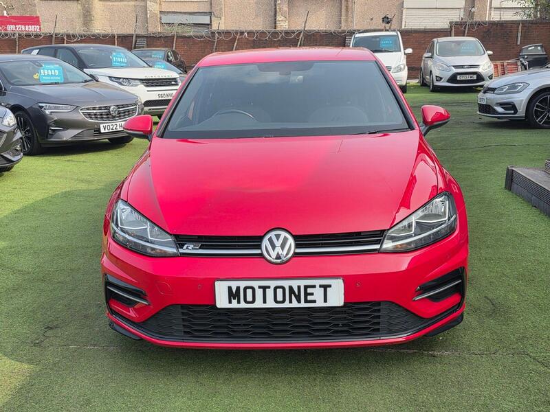 Volkswagen Golf view 4