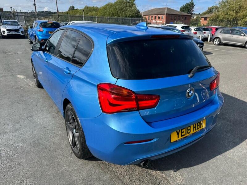 BMW 1 Series view 5