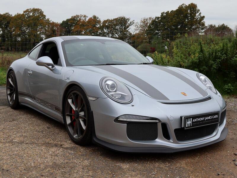 Porsche 911 view 76