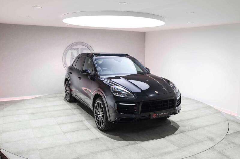 Porsche Cayenne view 6