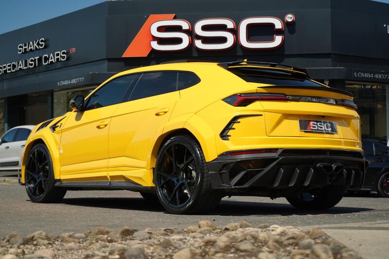 Lamborghini Urus view 2