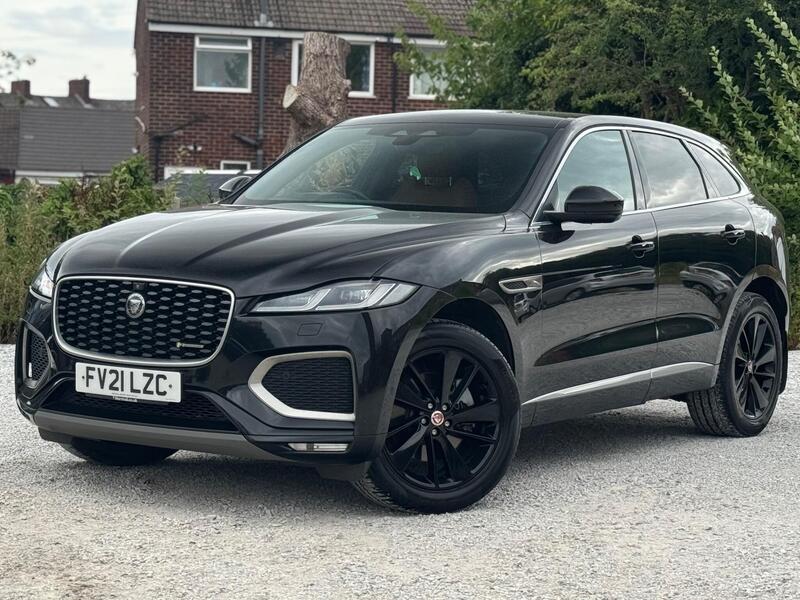Jaguar F-Pace view 2