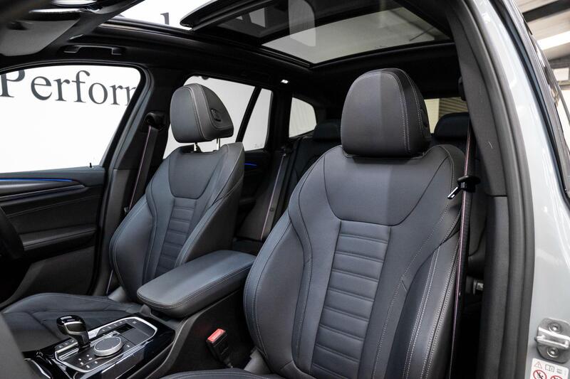 BMW X3 view 4