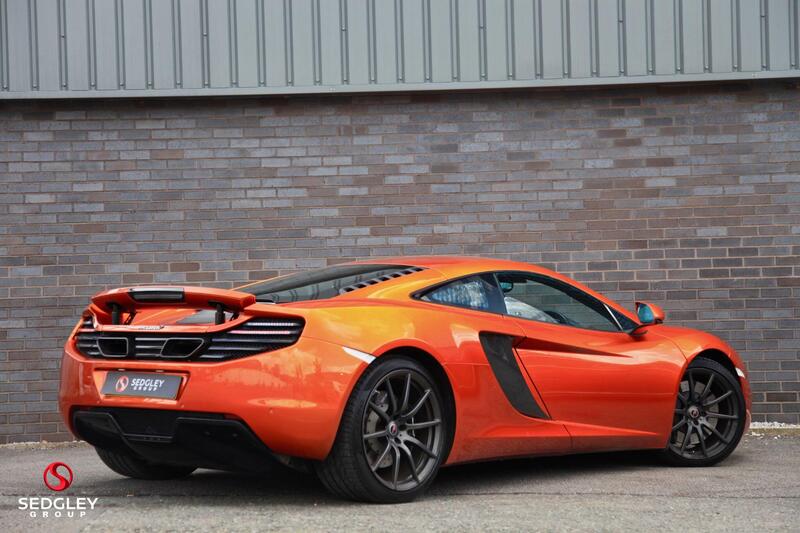 Mclaren MP4-12c view 3