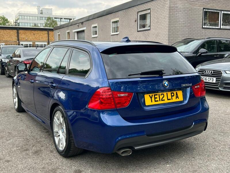BMW 3 Series view 5