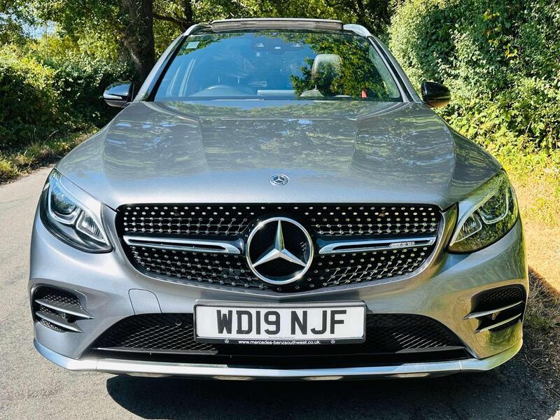 Mercedes-Benz GLC view 3