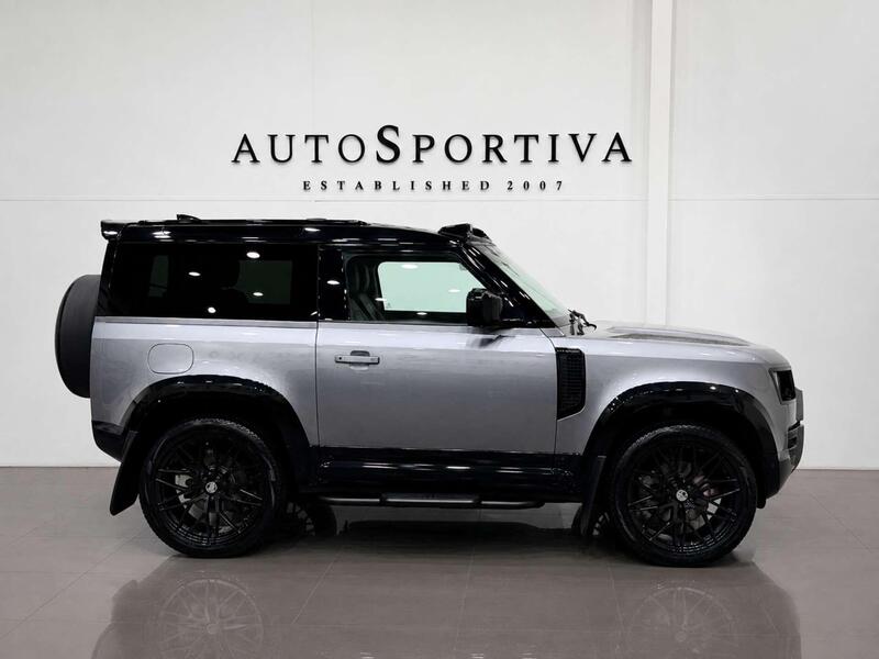 Land Rover Defender view 3