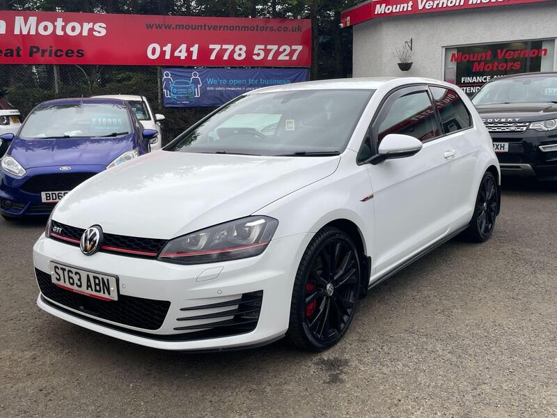 Volkswagen Golf view 2