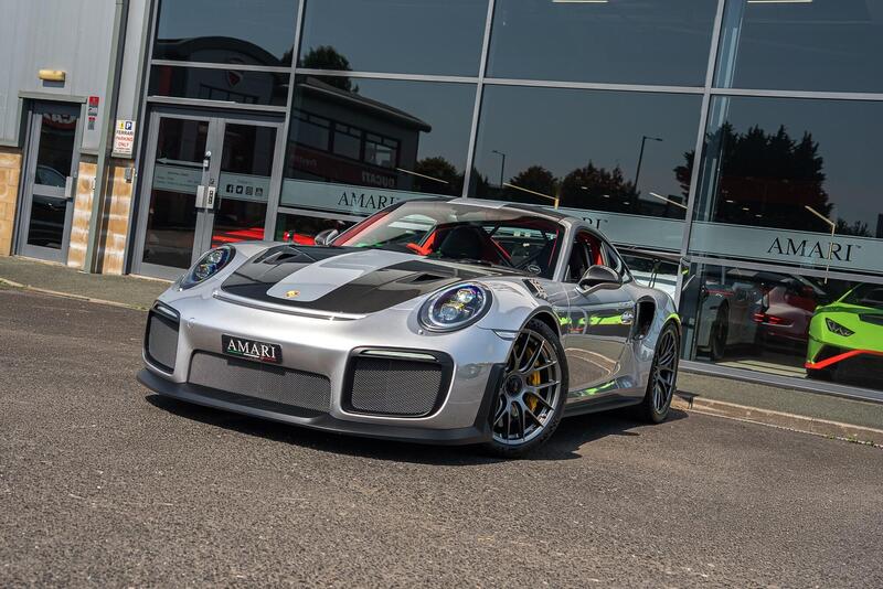 Porsche 911 view 4