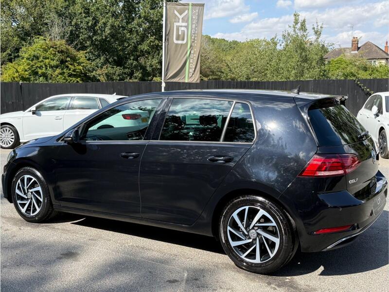 Volkswagen Golf view 2