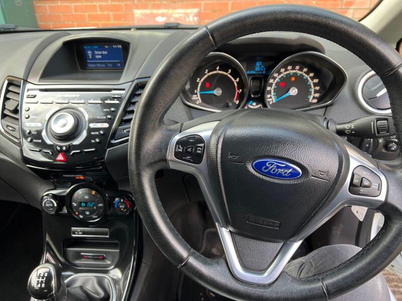 Ford Fiesta view 22