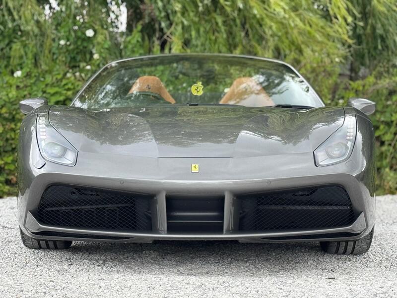 Ferrari 488 view 6