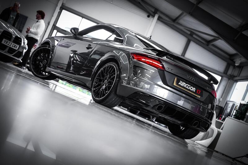 Audi TT view 6
