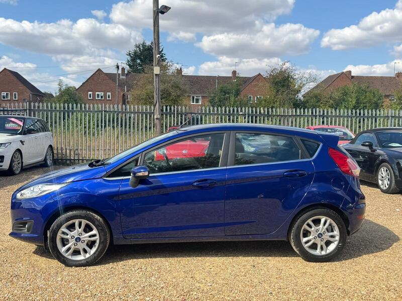 Ford Fiesta view 4