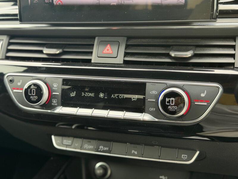 Audi A4 Avant view 7