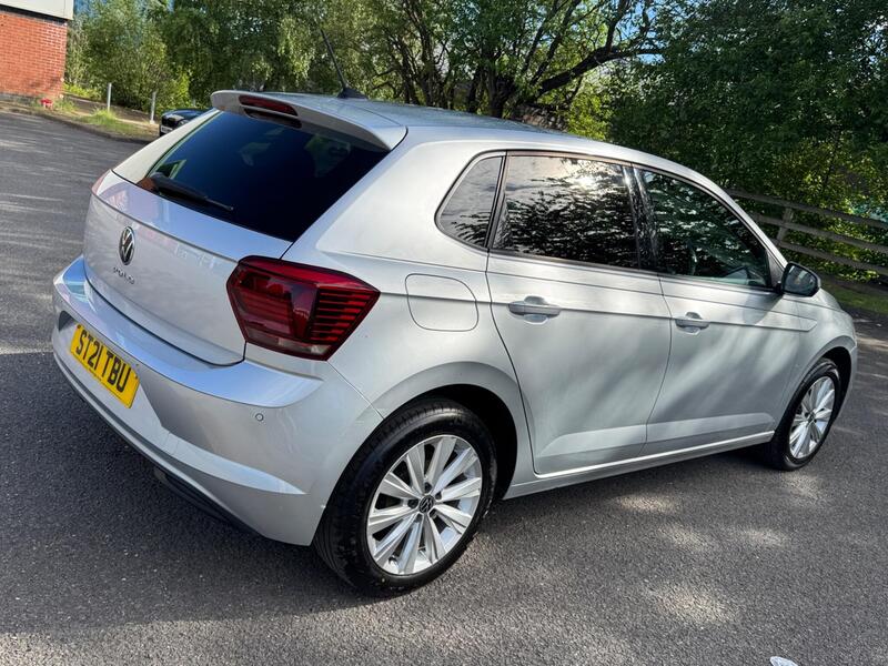Volkswagen Polo view 5