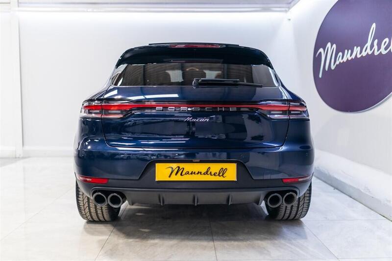 Porsche Macan view 6
