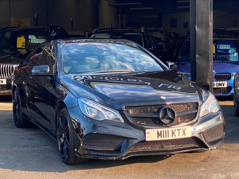 Mercedes-Benz E Class view 4