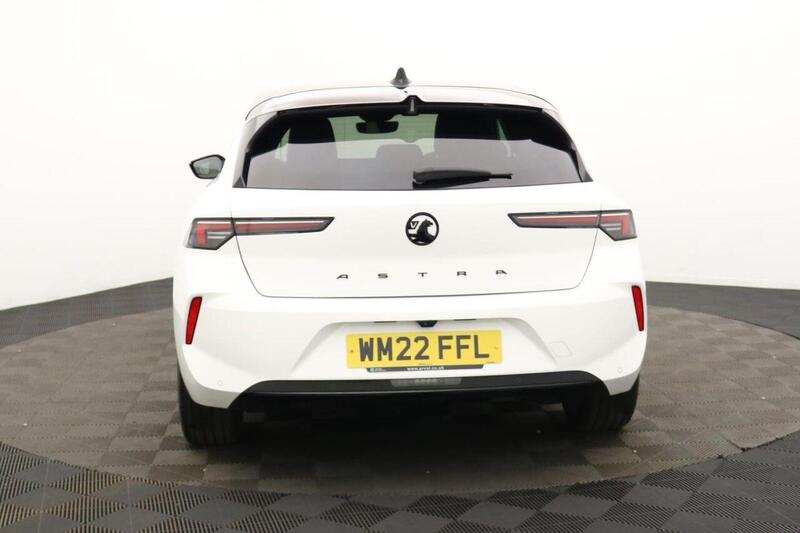 Vauxhall Astra view 5