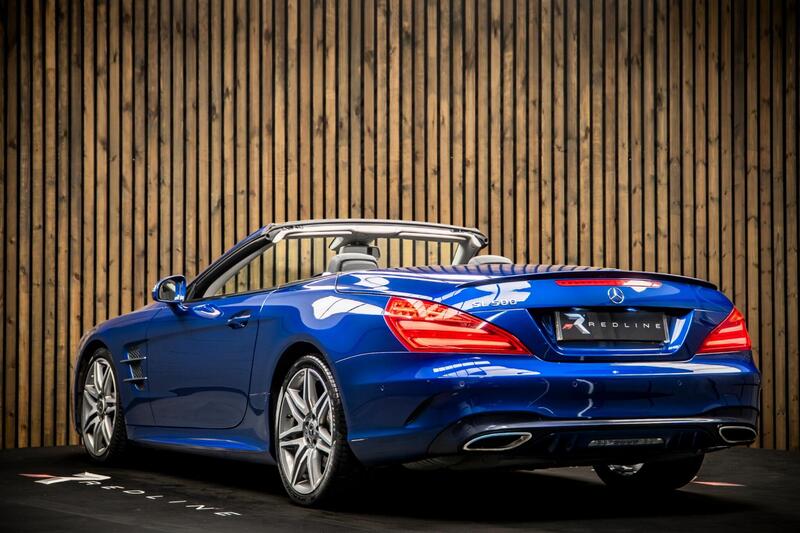 Mercedes-Benz SL view 3