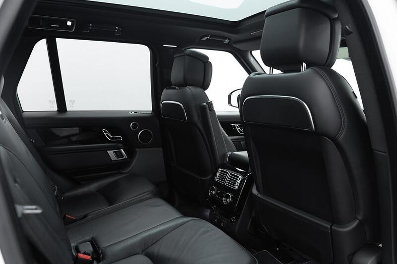 Land Rover Range Rover view 3