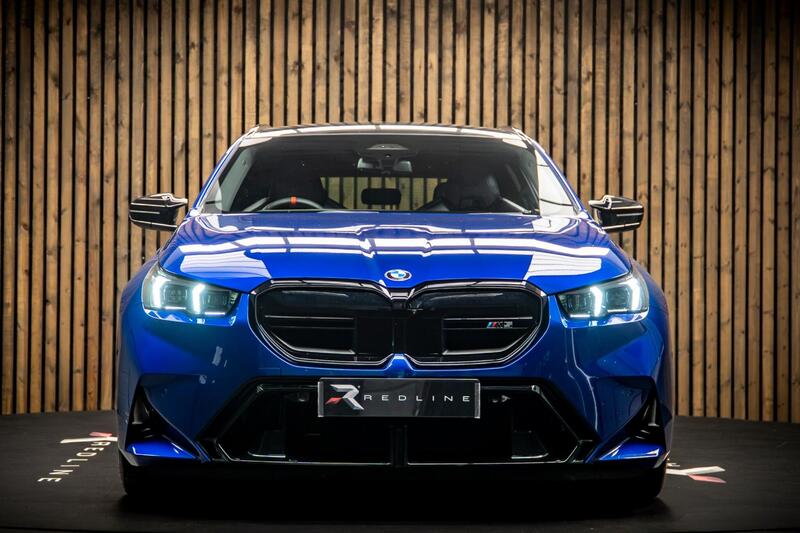 BMW M5 view 5