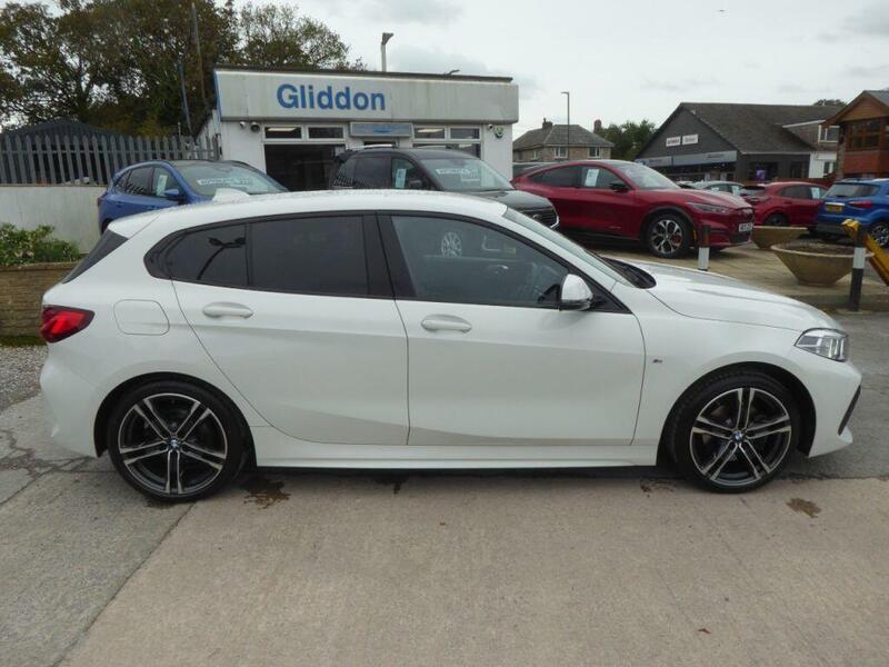 BMW 1 Series view 2