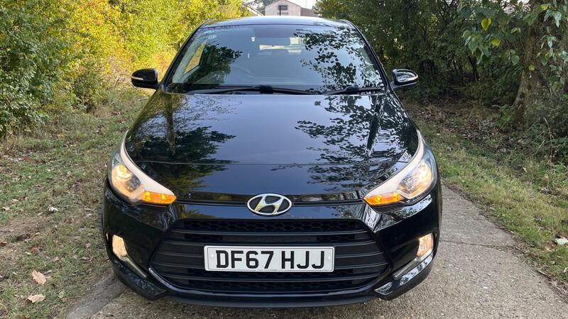 2017 Hyundai i20 — photo 2